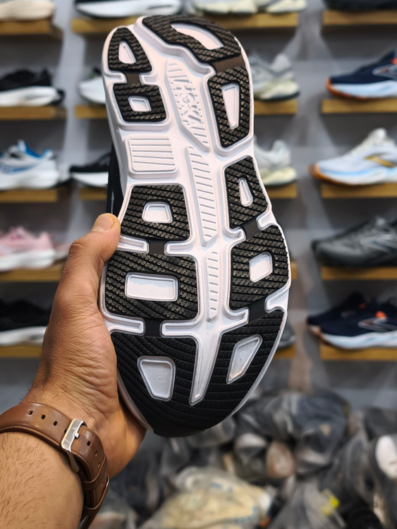 کتونی رانینگ هوکا باندی 9 مسترکوالیتی /سایز 40 تا 45/Hoka Bondi 9/فروش عمده و تک