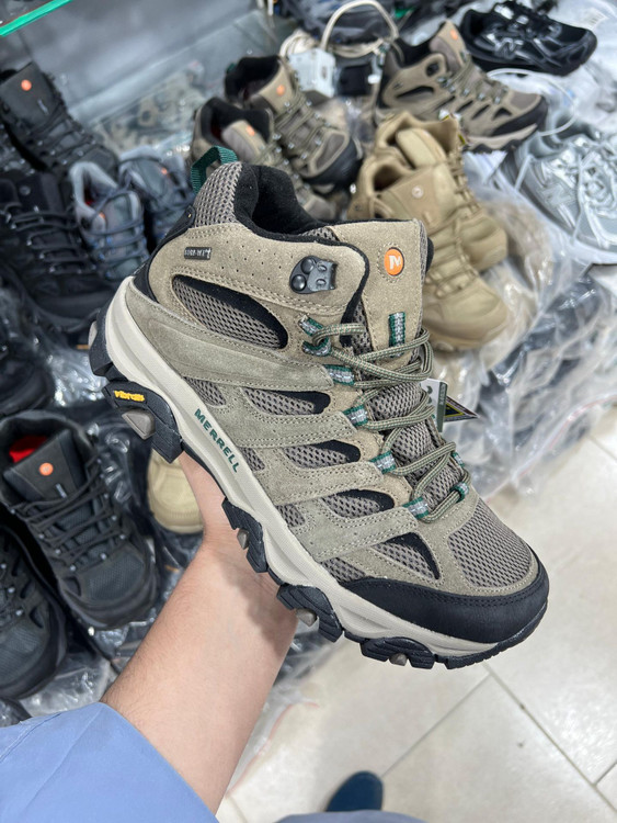 بوت مرل گورتکس /سایز ۴۰ الی ۴۵ / زیره ویبرام / Merrell Moab 3 Mid GTX