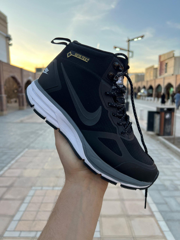 بوت مرل گورتکس /سایز ۴۰ الی ۴۵ / زیره ویبرام / Merrell Moab 3 Mid GTX