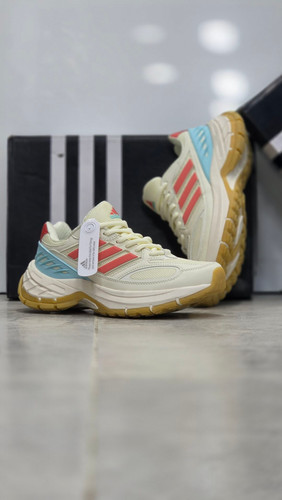 کتونی آدیداس ساخت ویتنام مستر کوالیتی A سایز 37تا۴۰ پایین ترین قیمت در ایران . Adidas vietnam