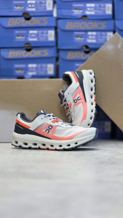 کتونی زنانه و مردانه کیوسی آنرانینگ QC ON RUNNING / ضمانت کیفیت و ویتنام / سایز ۴۰ ۴۱ ۴۲ ۴۳ ۴۴ ۴۵