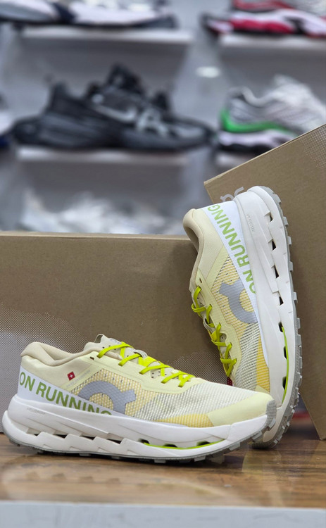 کفش کتونی دویدن QC On Running با فوم Helion HF | دوام و راحتی در تمام طول مسیر | سایز40 الی ۴۵/ فروش عمده و تک