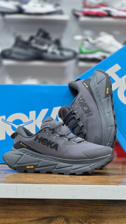 کتونی هوکا وان وان اسکای لاین گورتکس ضد آب زیره ویبرام سایز : ۴۰ تا ۴۵