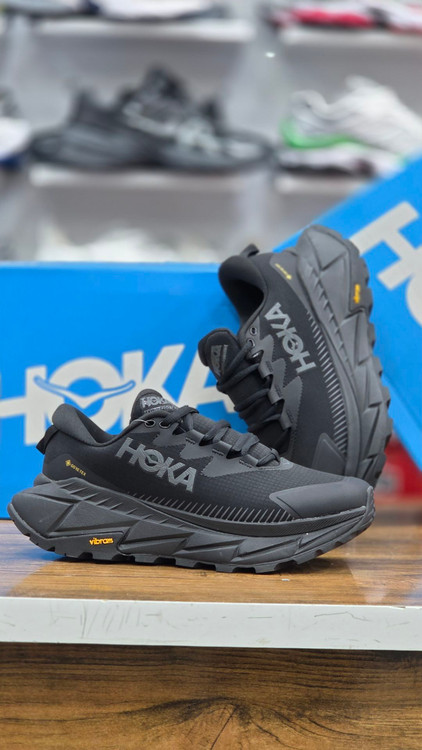 کتونی هوکا وان وان اسکای لاین گورتکس ضد آب زیره ویبرام سایز : ۴۰ تا ۴۵