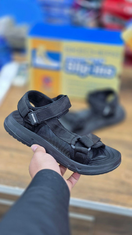 صندل اسکیچرز/ با زیره طبی نرم/صندل اسکیچرز / ست زنانه و مردانه / اصل ویتنام / سایز ۳۸ الی ۴۵