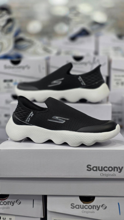 کتونی اسکیچرز با زیره ماساژوری /Skechers Slip Ins Uomo/اسلیپ امو طبی و سبک و راحت / ساخت ویتنام وارداتی/ سایز۴۰ تا ۴۵/فروش بصورت عمده و تک