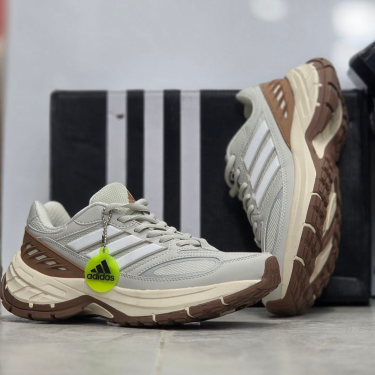 کتونی ویتنامی زنانه آدیداس مدل Adidas Response CL / ضمانت ویتنامی و کیفیت / فروش عمده و تک / سایز ۳۷ الی ۴۰