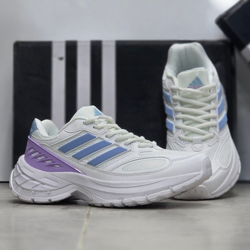 کتونی ویتنامی زنانه آدیداس مدل Adidas Response CL / ضمانت ویتنامی و کیفیت / فروش عمده و تک / سایز ۳۷ الی ۴۰