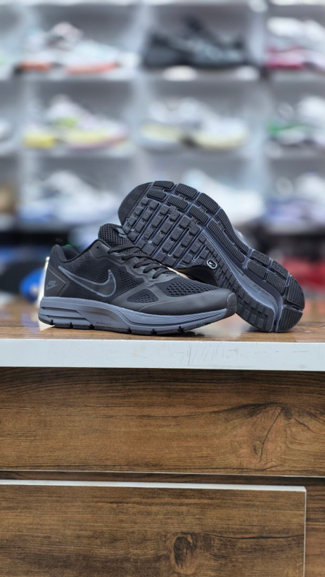 کتونی نایک ایر زوم مسترکوالیتی Nike Air Zoom | سایز 40 تا 45 | فوقالعاده سبک و راحت/ساخت ویتنام /فروش تکی و عمده
