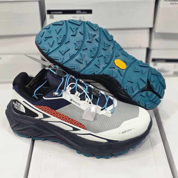 کتونی تریل رانینگ ویتنام نورث فیث the north face / ضد آب و گورتکس / زیره ویبرام / طبیعتگردی و شهری / ضمانت کیفیت کالا / سایز ۴۰ الی ۴۵