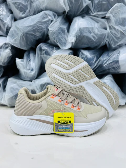 کتونی اسکیچرز زنانه مکس کوشن مستر کوالیتی |سایز۳۷تا۴۰|skechers max cushion