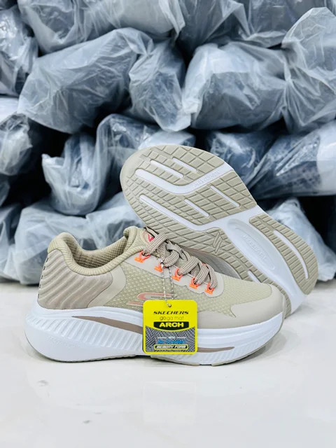 کتونی اسکیچرز زنانه مکس کوشن مستر کوالیتی |سایز۳۷تا۴۰|skechers max cushion