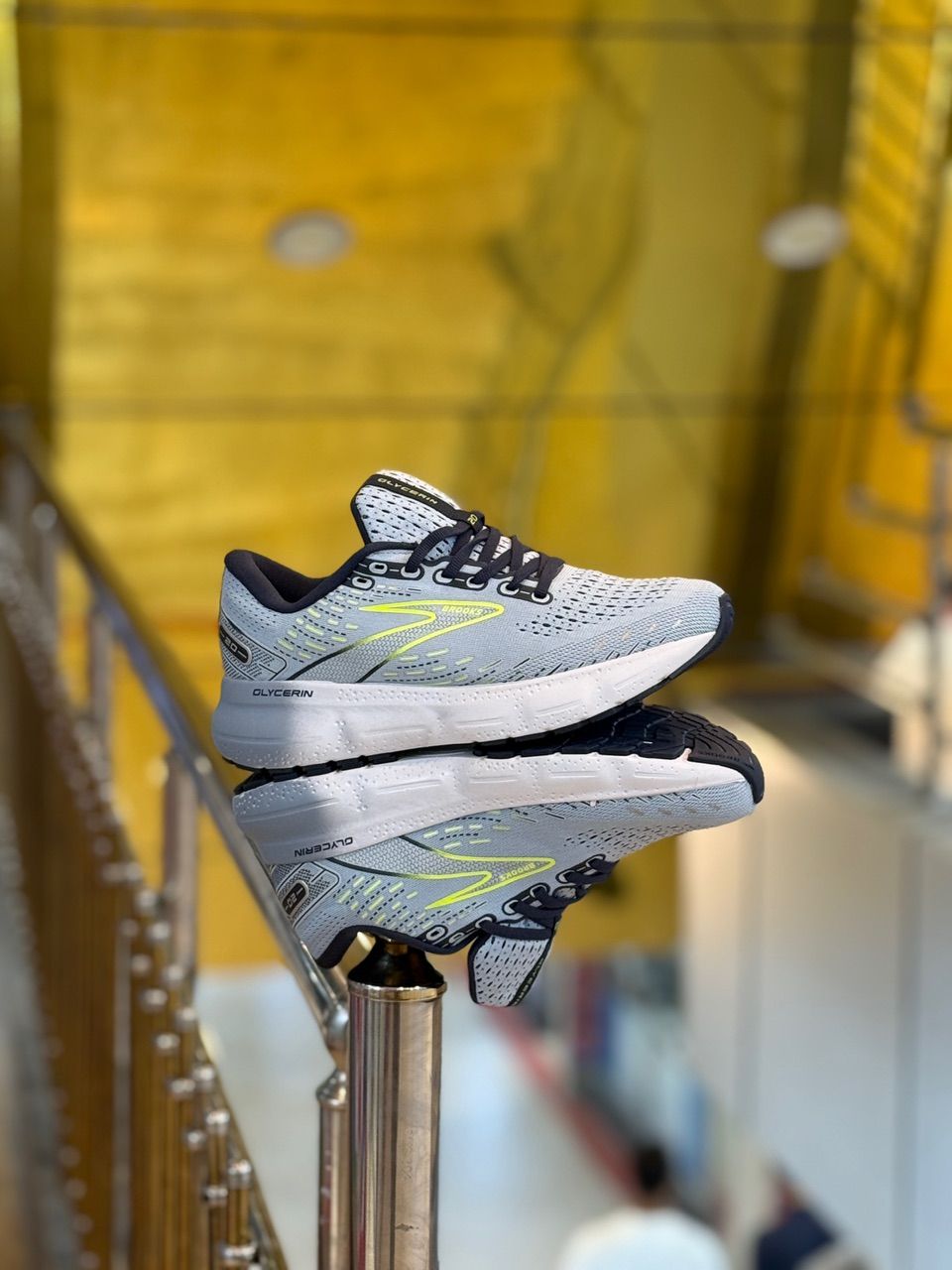 کتونی بروکس گلیسرین ۲۰/BROOKS GLYCERIN 20 /ساخت ویتنام/ سایز۴۰ الی ۴۵/فروش تکی و عمده بالاترین کیفیت درجه ۱