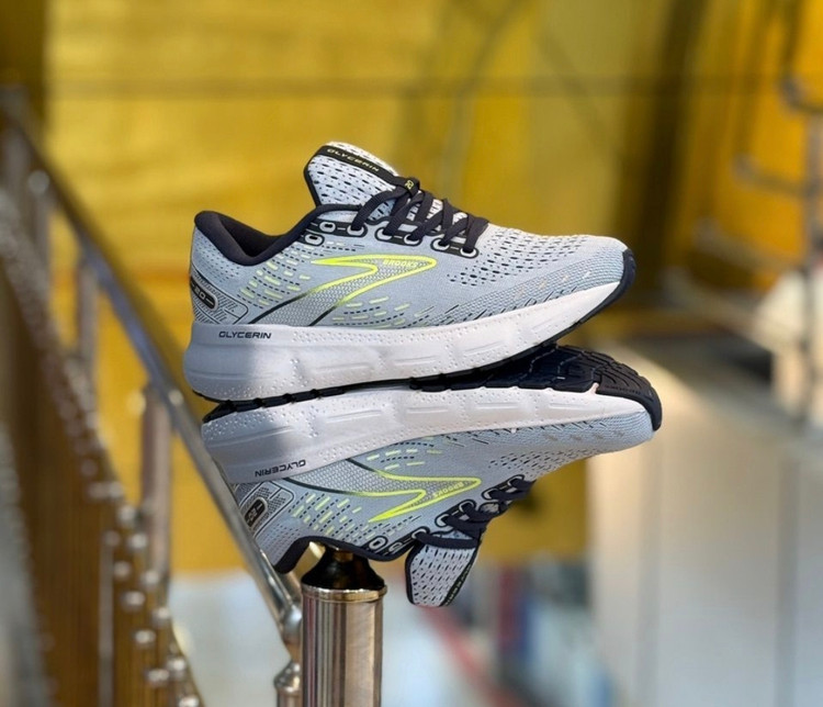 کتونی بروکس گلیسرین ۲۰/BROOKS GLYCERIN 20 /ساخت ویتنام/ سایز۴۰ الی ۴۵/فروش تکی و عمده بالاترین کیفیت درجه ۱