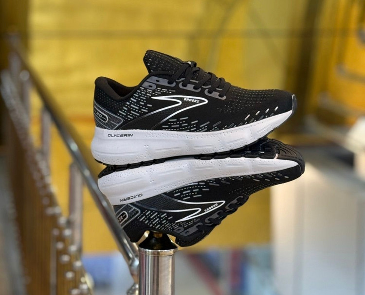 کتونی بروکس گلیسرین ۲۰/BROOKS GLYCERIN 20 /ساخت ویتنام/ سایز۴۰ الی ۴۵/فروش تکی و عمده بالاترین کیفیت درجه ۱