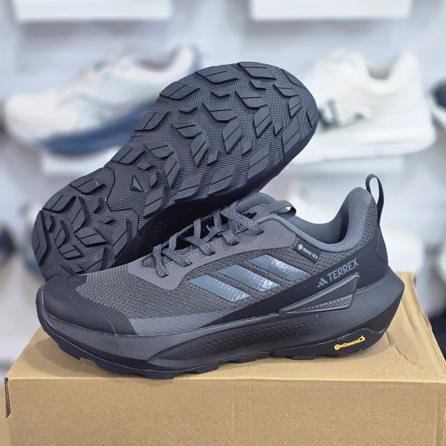 آدیداس تیرکس مدل گورت adidas terrex ساخت ویتنام وارداتی سایز 40تا45 کیفیت مستر کوالیتی A ضمانت کیفیت و اصالت