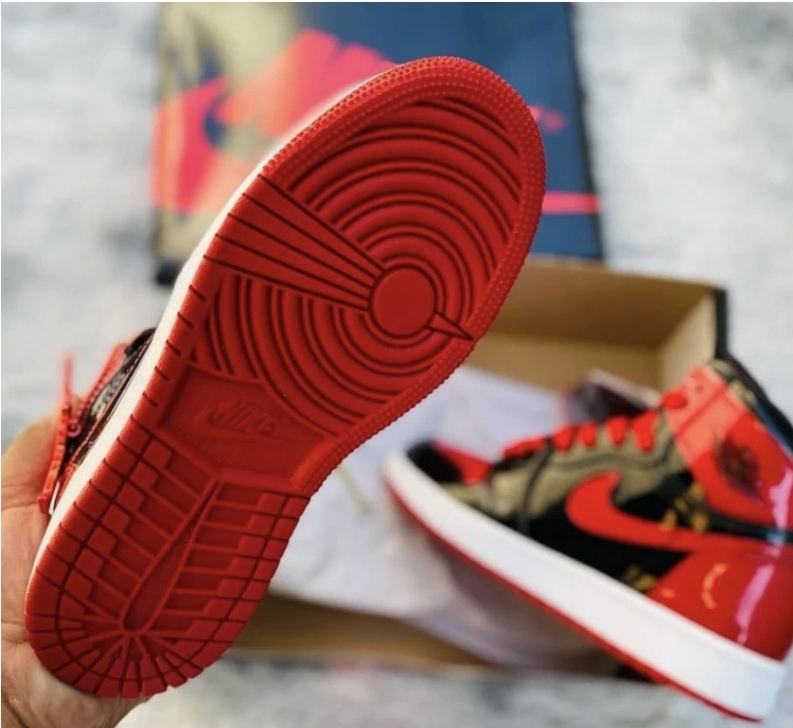 کتونی نایک ایر جردن Nike Air jordan ساخت ویتنام سایز ۴۰الی ۴۵فروش تکی و عمده ضمانت کالا