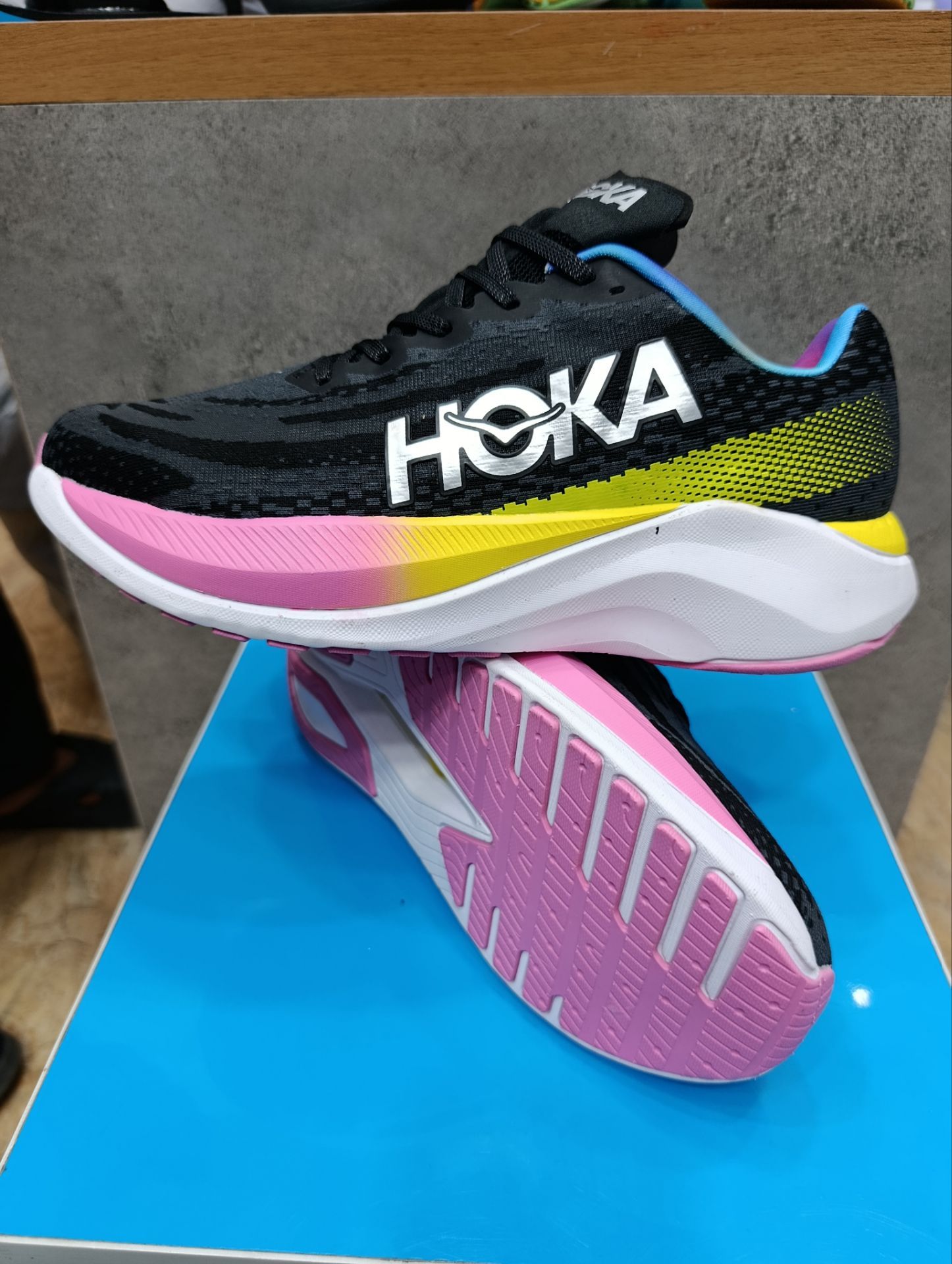 کفش هوکا مچ ایکس/سایز 41 تا 46/Hoka Mach X/ساخت ویتنام فروش عمده و تک ضمانت کالا