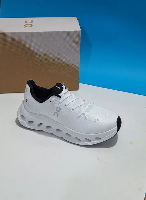 کتونی آن رانینگ کیوسی /On Running QC Cloudzone/سایز 40 الی 45/فروش عمده و تک
