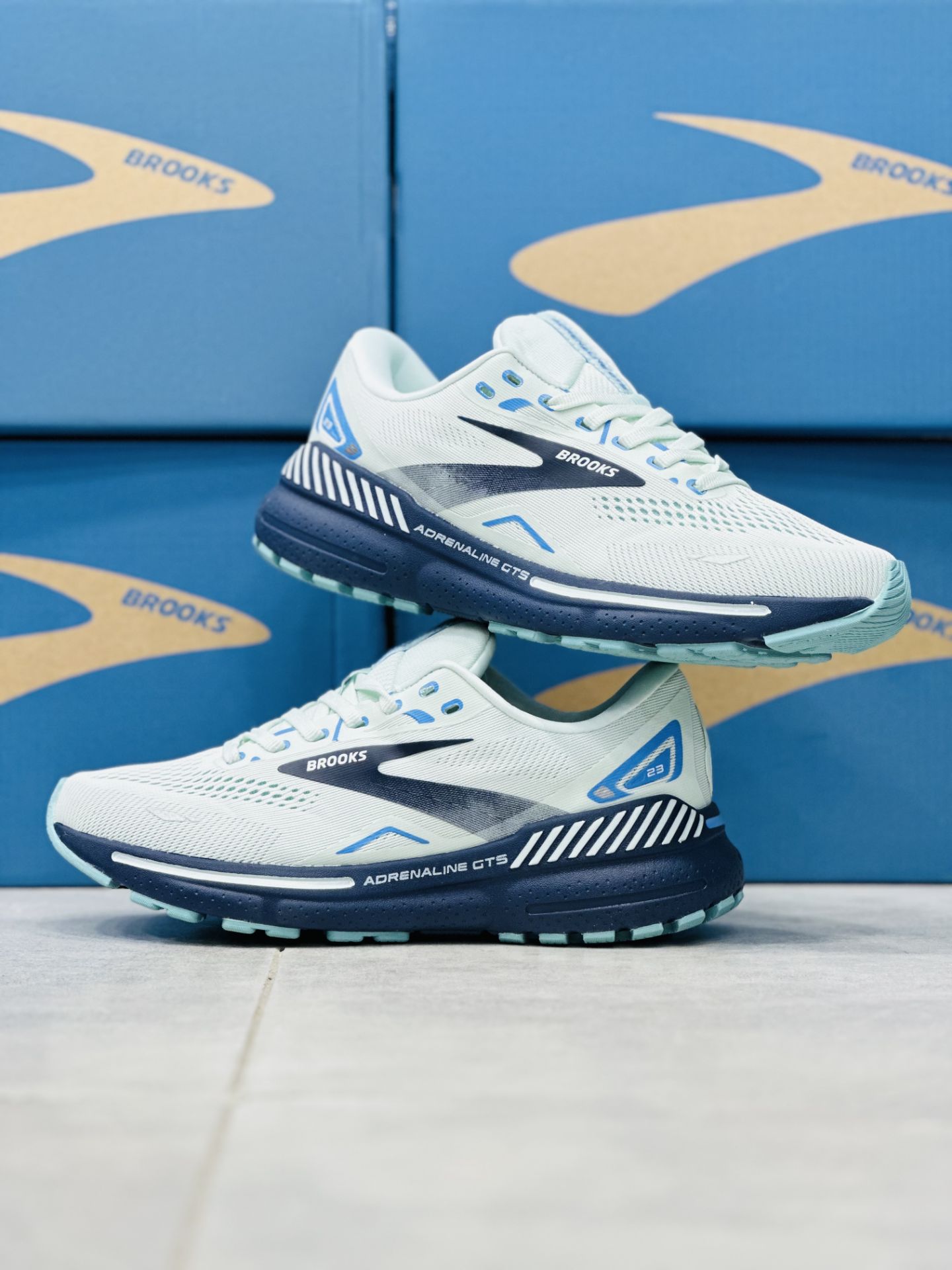 کتونی مسترکوالیتی بروکس آدرنالین جی تی اس ۲۳/Brooks Adrenaline GTS 23/ساخت ویتنام/سایز۴۰تا ۴۵/ فروش تکی و عمده/تضمین کیفیت کالا