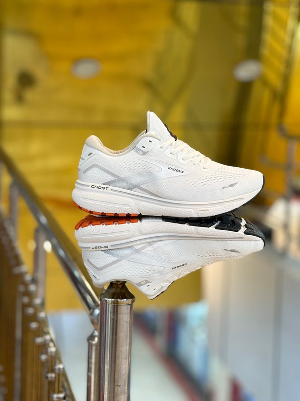 بروکس گاست 15/Brooks Ghost15/ساخت ویتنام/سایز۳۶الی ۴۵/ بالاترین کیفیت وارداتی/فروش تکی و عمده