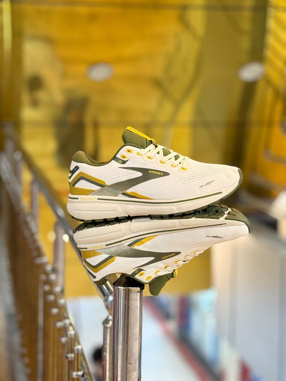 بروکس گاست 15/Brooks Ghost15/ساخت ویتنام/سایز۳۶الی ۴۵/ بالاترین کیفیت وارداتی/فروش تکی و عمده