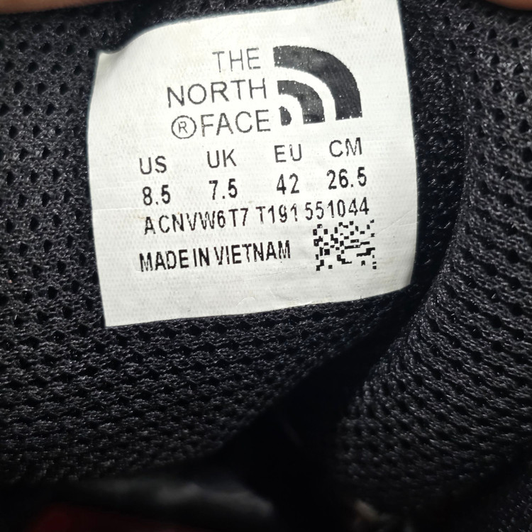 بوت کوهنوردی و طبیعت گردی نورث فیس / ضد آب و رویه گورتکس / زیره ویبرام / ضمانت کیفیت / the north face / سایز ۴۰ ۴۱ ۴۲ ۴۳ ۴۴ ۴۵
