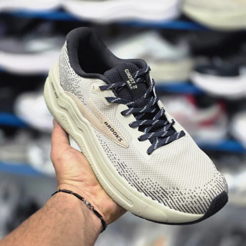کتونی رانینگ و پیاده روی وارداتی بروکس گاست مکس ۲/ Brooks ghost max 2 / اصل ویتنام / سایز40/45