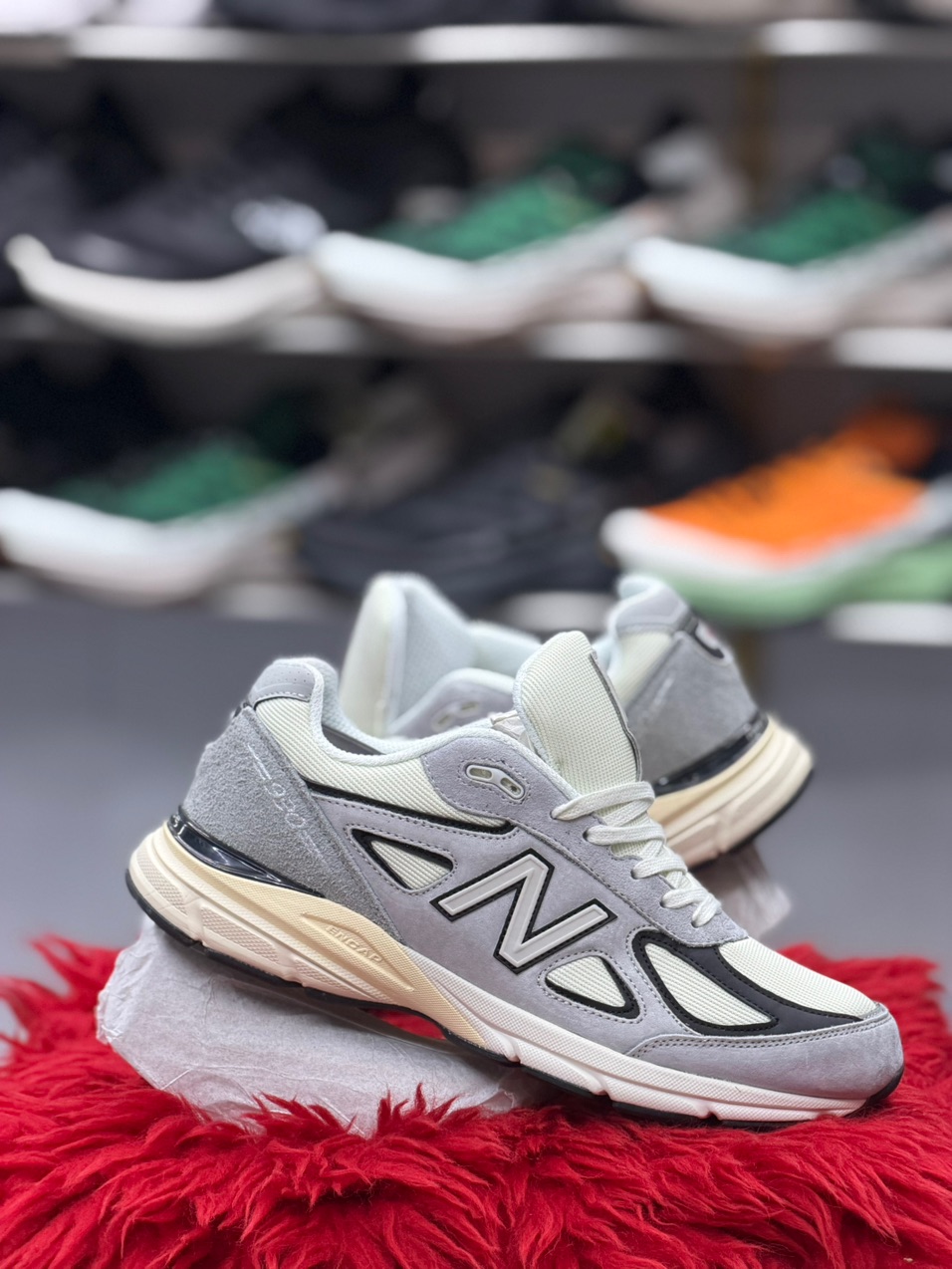 کتونی مسترکوالیتی نیوبالانس ۹۹۰ newbalance 990 / کیفیت مسترکوالیتی / ضمانت کالا ۲۰۲۵ / سایز ۴۰ الا ۴۵