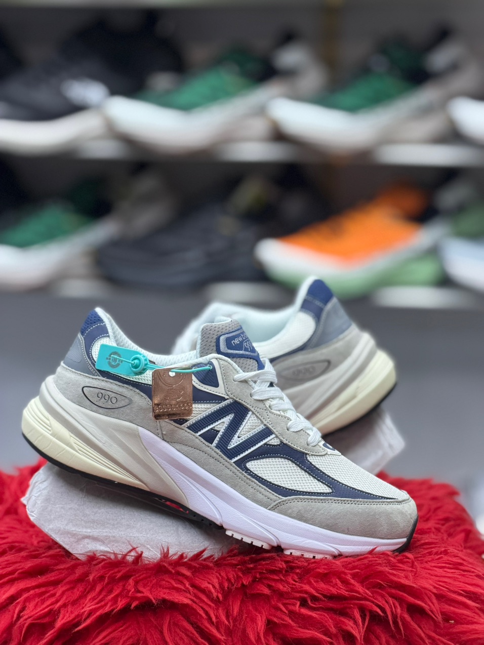 کتونی مسترکوالیتی نیوبالانس ۹۹۰ newbalance 990 / کیفیت مسترکوالیتی / ضمانت کالا ۲۰۲۵ / سایز ۴۰ الا ۴۵