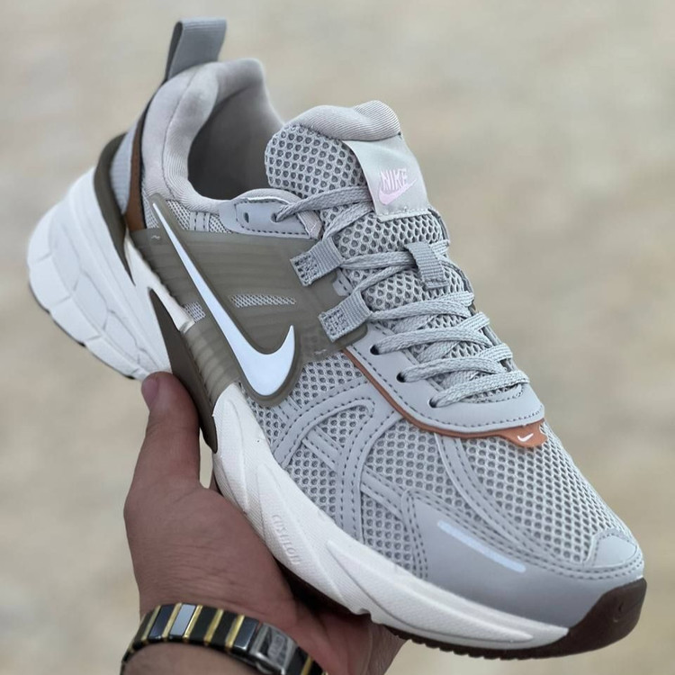 کتونی ویتنامی نایک کشلون وی تو کی ساخت ویتنام باجعبه Nike V2k Run سایز ۴۰ الی ۴۵، فروش تکی و عمده
