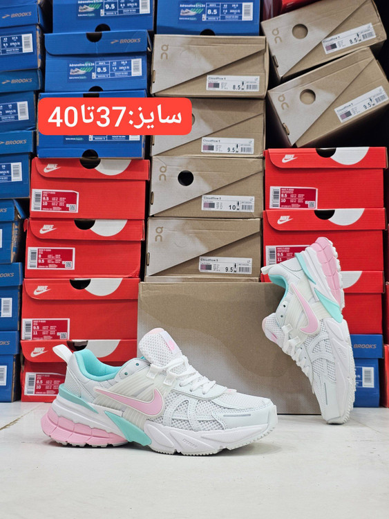 کتونی نایک وی تو کی/Nike V2k Run/ساخت ویتنام/سایز ۳۸ تا ۴۵