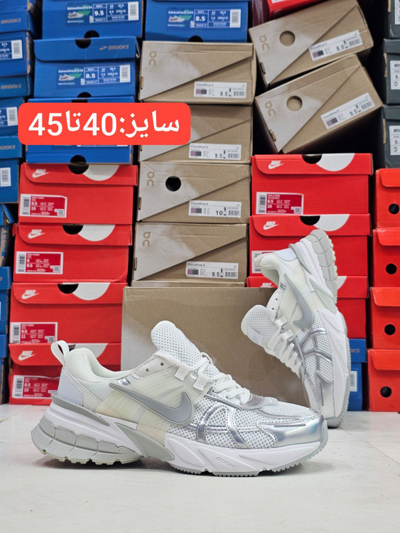 خرید کتونی نایک وی تو کی/Nike V2k Run/ساخت ویتنام/سایز ۴۰تا ۴۵ تضمین کیفیت کالا /فروش تکی و عمده