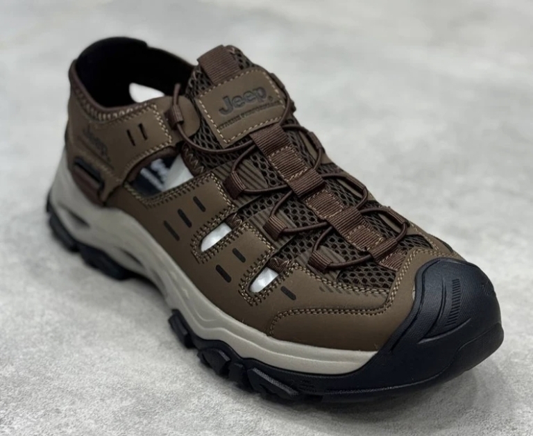 صندل آمریکایی جیپ جدیدترین صندل ۲۰۲۵. سایز ۴۰ تا ۴۵ فروش بصورت عمده و تک .Sandal jeep