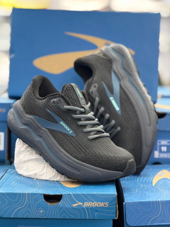 کتونی بروکس گاست مکس ۲ رانینگ و پیاده رویی/Brooks ghost max 2 / ساخت ویتنام / سایز 40 الی 45/ضمانت اصالت کالا