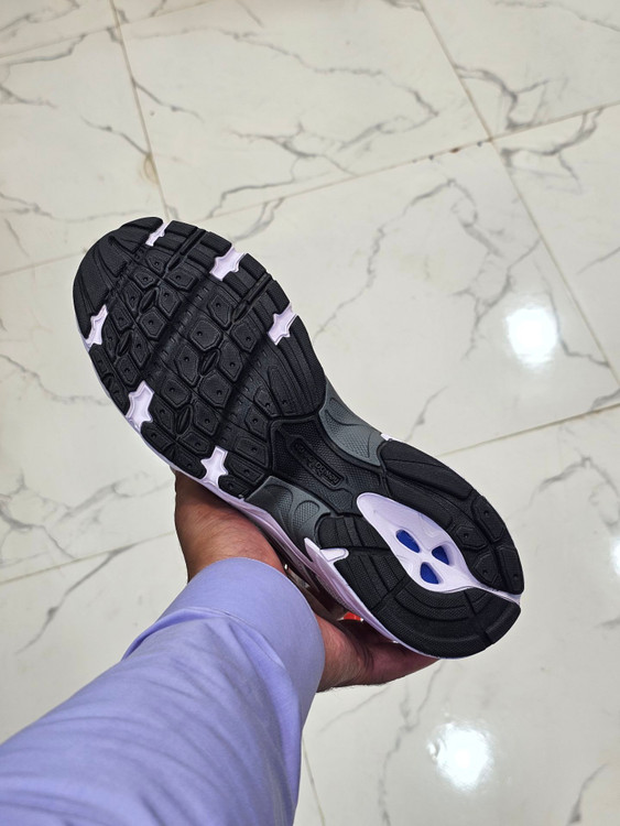 کتونی خارجی مسترکوالیتی نیوبالانس ۵۳۰ / سایز ۳۸ الی ۴۵ / New Balance 530 / ساخت ویتنام/ فروش تکی و عمده/ضمانت کالا