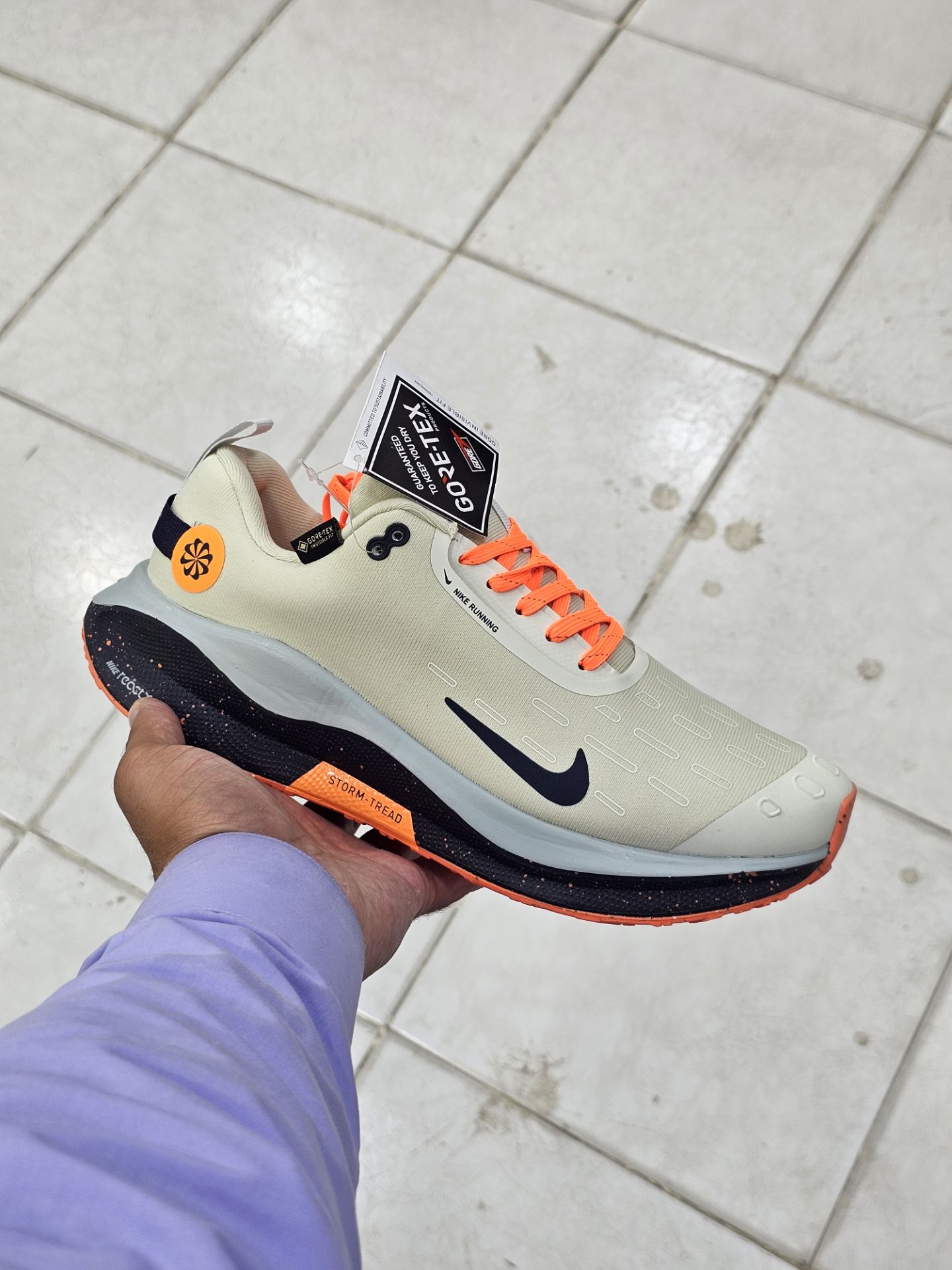 کتونی نایک اینفینیتی ران ۴ گورتکس / سایز ۴۰ الی ۴۵ /Nike React infinity Run 4 Gore_tex/ ساخت ویتنام/ضمانت کیفیت کالا/فروش تکی و عمده