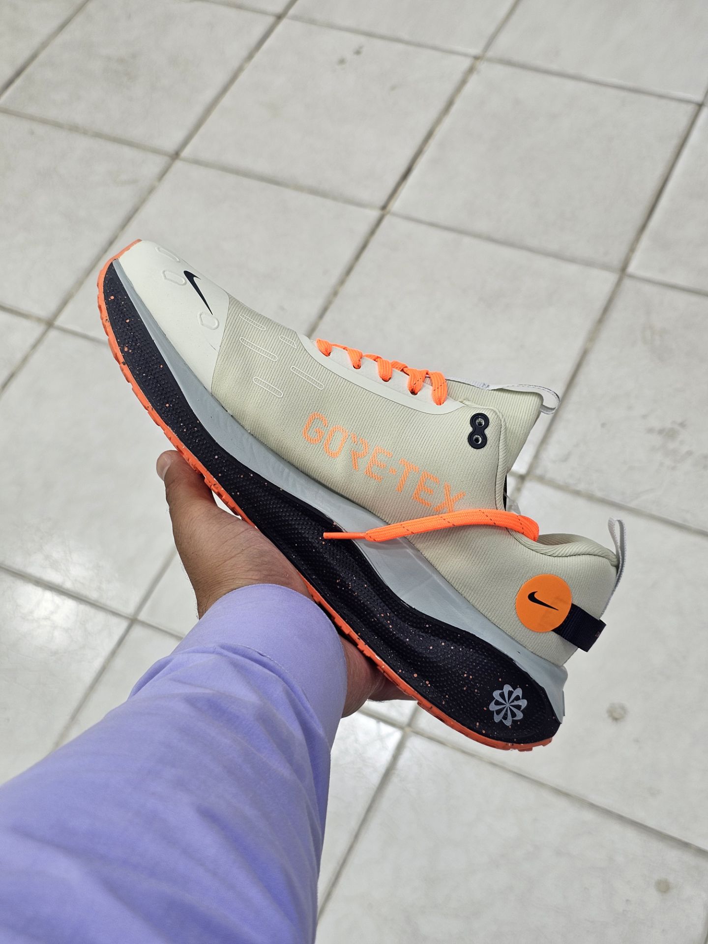 کتونی نایک اینفینیتی ران ۴ گورتکس / سایز ۴۰ الی ۴۵ /Nike React infinity Run 4 Gore_tex/ ساخت ویتنام/ضمانت کیفیت کالا/فروش تکی و عمده
