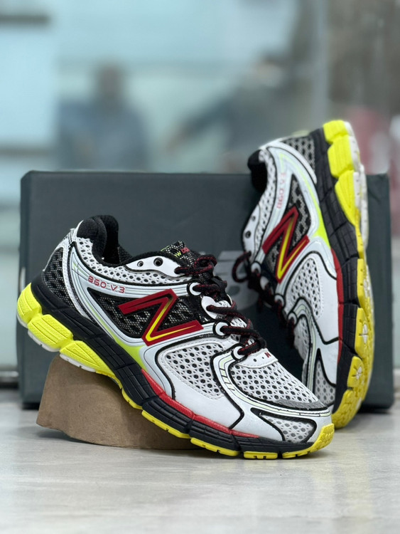 کتونی مسترکوالیتی نیوبالانس ۸۶۰/ساخت ویتنام/New Balance 860V3/سایز ۴۰الی ۴۵/فروش تکی و عمده/ضمانت و کیفیت کالا