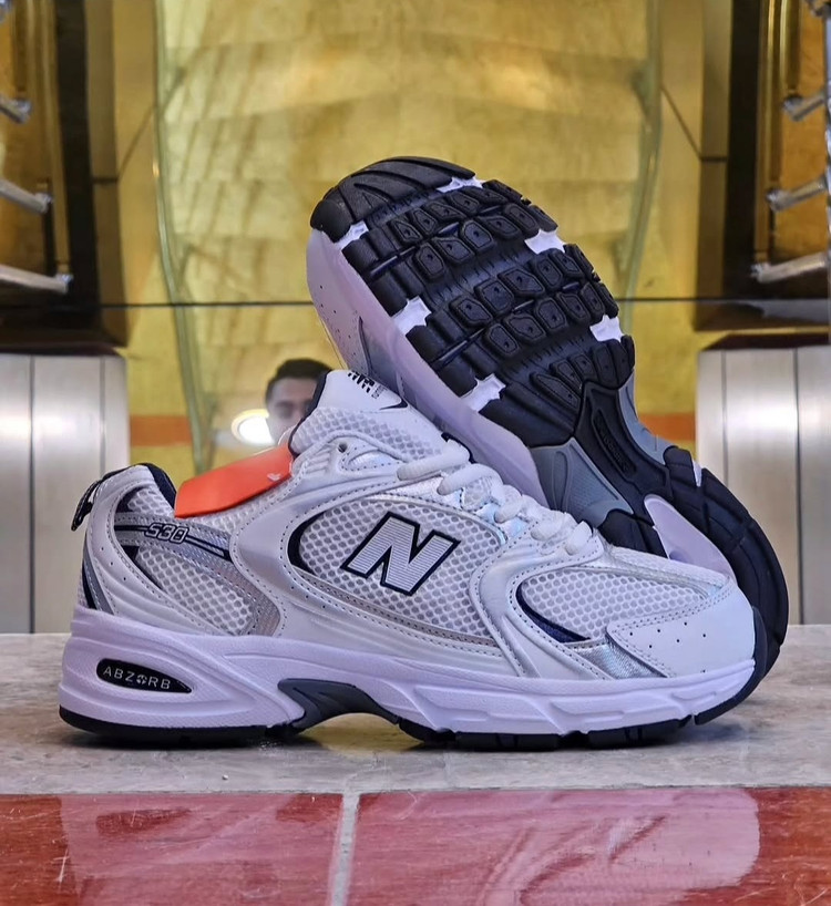 کتونی نیوبالانس ۵۳۰/ new balance 530/ساخت ویتنام/ست اسپرت مناسب پیاده رویی،دویدن ،رانینگ/سایز۳۸_۳۹_۴۰_۴۱_۴۲_۴۳_۴۴_۴۵ همراه با جعبه بارکد دار فروش بصورت تکی و عمده