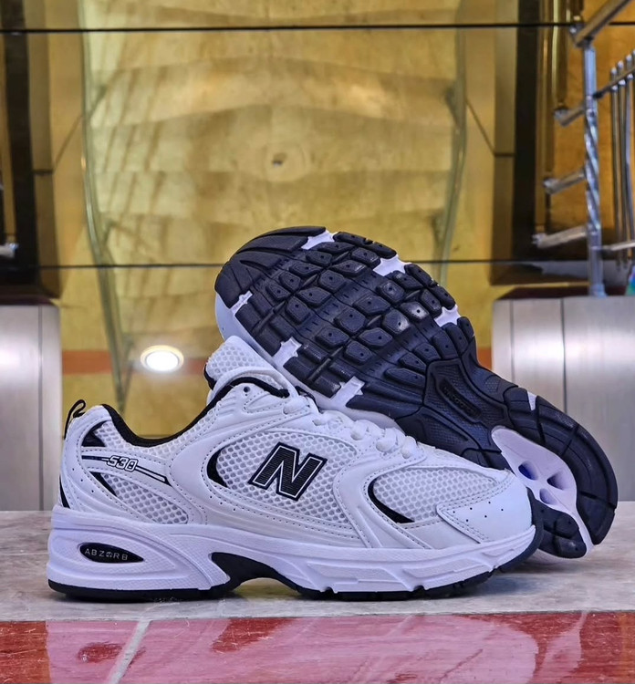 کتونی نیوبالانس ۵۳۰/ new balance 530/ساخت ویتنام/ست اسپرت مناسب پیاده رویی،دویدن ،رانینگ/سایز۳۸_۳۹_۴۰_۴۱_۴۲_۴۳_۴۴_۴۵ همراه با جعبه بارکد دار فروش بصورت تکی و عمده