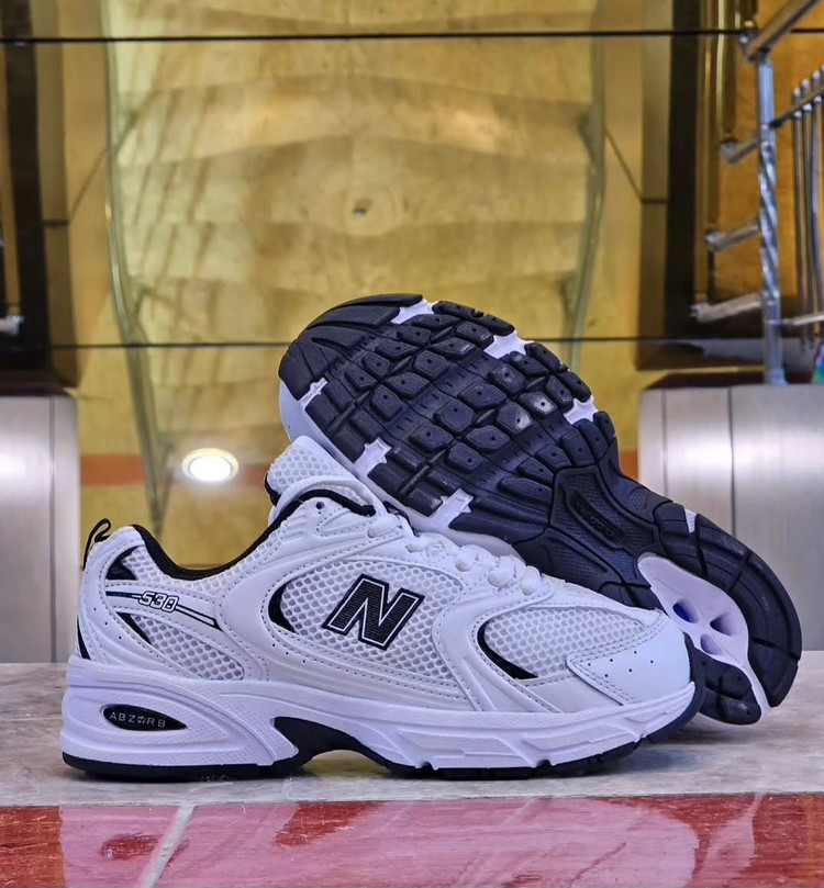 کتونی نیوبالانس ۵۳۰/ new balance 530/ساخت ویتنام/ست اسپرت مناسب پیاده رویی،دویدن ،رانینگ/سایز۳۸_۳۹_۴۰_۴۱_۴۲_۴۳_۴۴_۴۵ همراه با جعبه بارکد دار فروش بصورت تکی و عمده