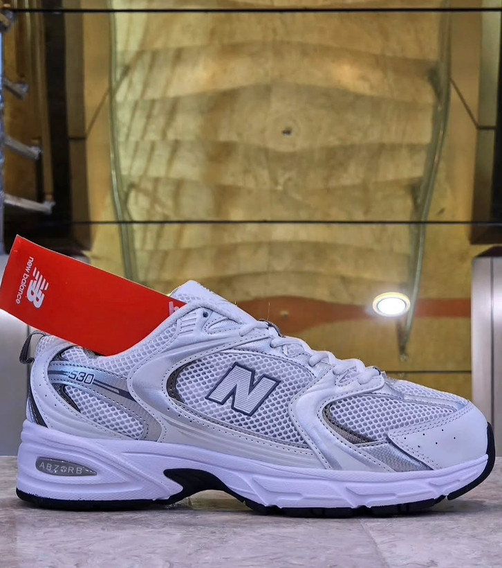 کتونی نیوبالانس ۵۳۰/ new balance 530/ساخت ویتنام/ست اسپرت مناسب پیاده رویی،دویدن ،رانینگ/سایز۳۸_۳۹_۴۰_۴۱_۴۲_۴۳_۴۴_۴۵ همراه با جعبه بارکد دار فروش بصورت تکی و عمده