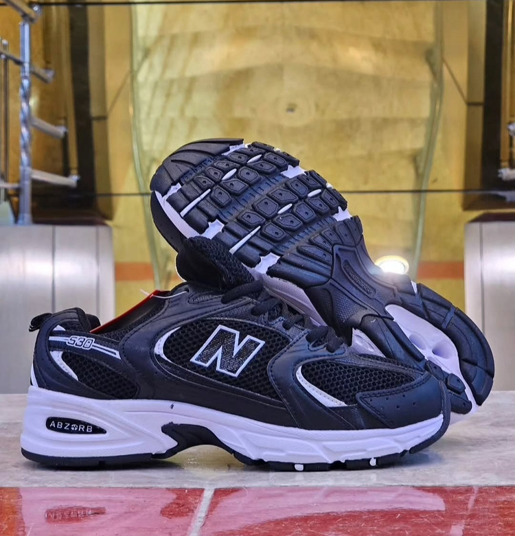 کتونی نیوبالانس ۵۳۰/ new balance 530/ساخت ویتنام/ست اسپرت مناسب پیاده رویی،دویدن ،رانینگ/سایز۳۸_۳۹_۴۰_۴۱_۴۲_۴۳_۴۴_۴۵ همراه با جعبه بارکد دار فروش بصورت تکی و عمده