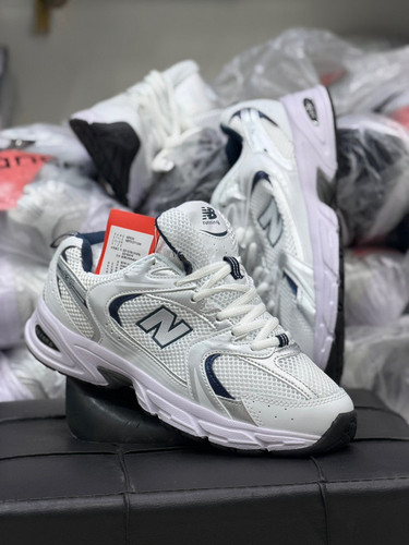 کتونی مسترکوالیتی نیوبالانس ۵۳۰/سایز ۴۰ الی ۴۵/New Balance 530/ساخت ویتنام/فروش عمده و تک