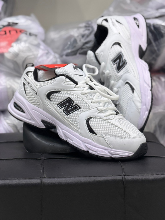 کتونی مسترکوالیتی نیوبالانس ۵۳۰/سایز ۴۰ الی ۴۵/New Balance 530/ساخت ویتنام/فروش عمده و تک