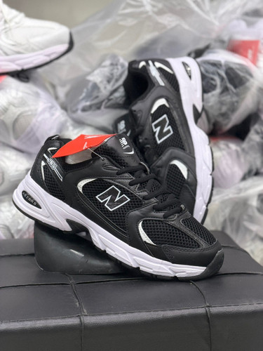 کتونی مسترکوالیتی نیوبالانس ۵۳۰/سایز ۴۰ الی ۴۵/New Balance 530/ساخت ویتنام/فروش عمده و تک