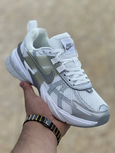 کتونی نایک وی تو کی/Nike V2k Run/ساخت ویتنام/سایز ۴۰تا ۴۵