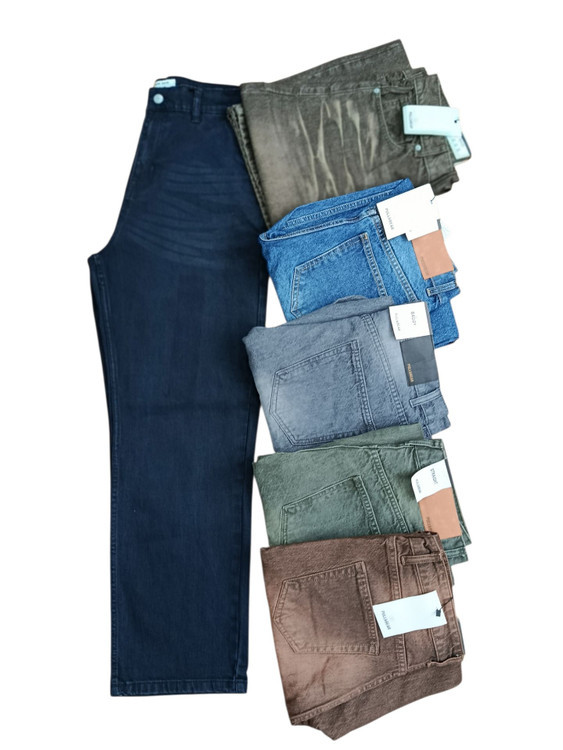 شلوار اورجینال جین مام بگ پول اند بیر Pull&Bear | فیت آزاد، قد 110، استایل ترندی و راحت/ضمانت کیفیت کالا