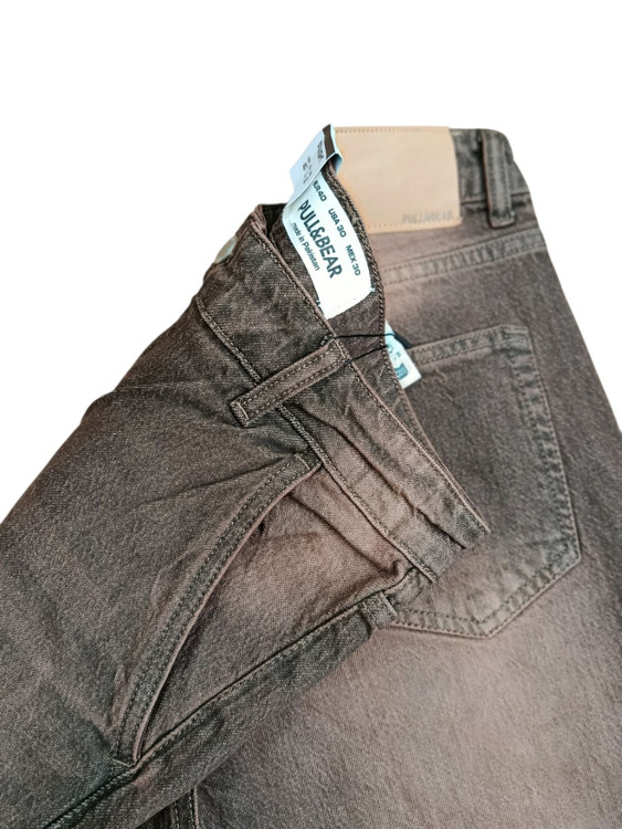 خرید شلواراورجینال جین مام بگ پول اند بیر Pull&Bear | فیت آزاد، قد 110، سایز ۴۰ ۴۲ ۴۴ ۴۶ ۴۸ استایل ترندی و راحت/فروش تکی و عمده